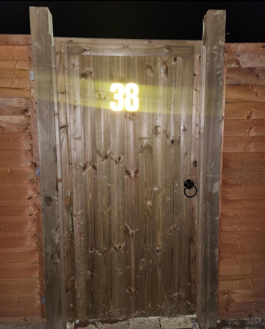 Double Room In Crawley,Gatwick,West Sussex Ifield Exterior foto